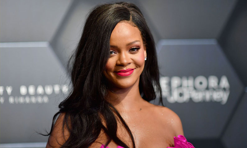 Rihanna ขึ้นแท่นนักร้องหญิงที่รวยที่สุดในโลก!